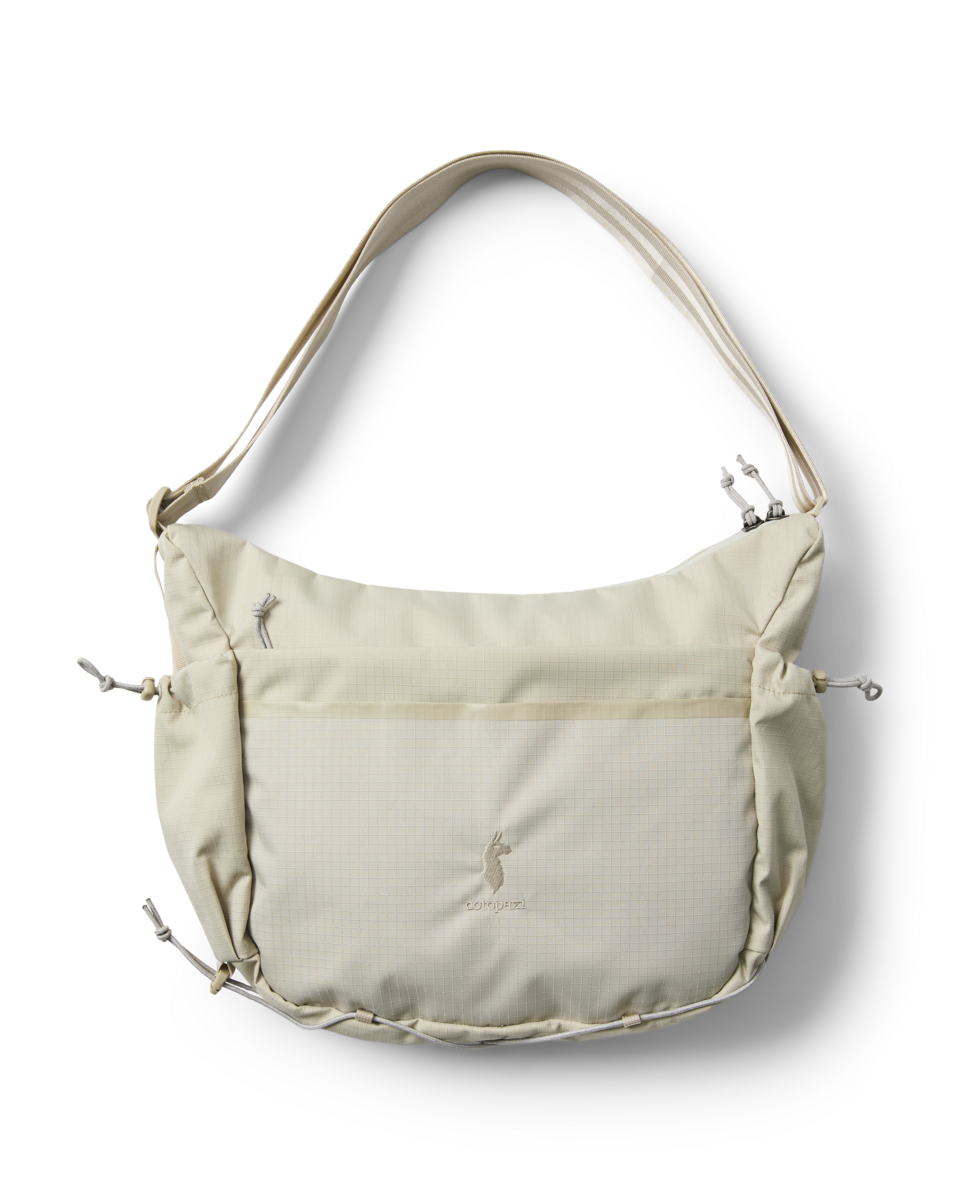 Viaje 12L Shoulder Bag