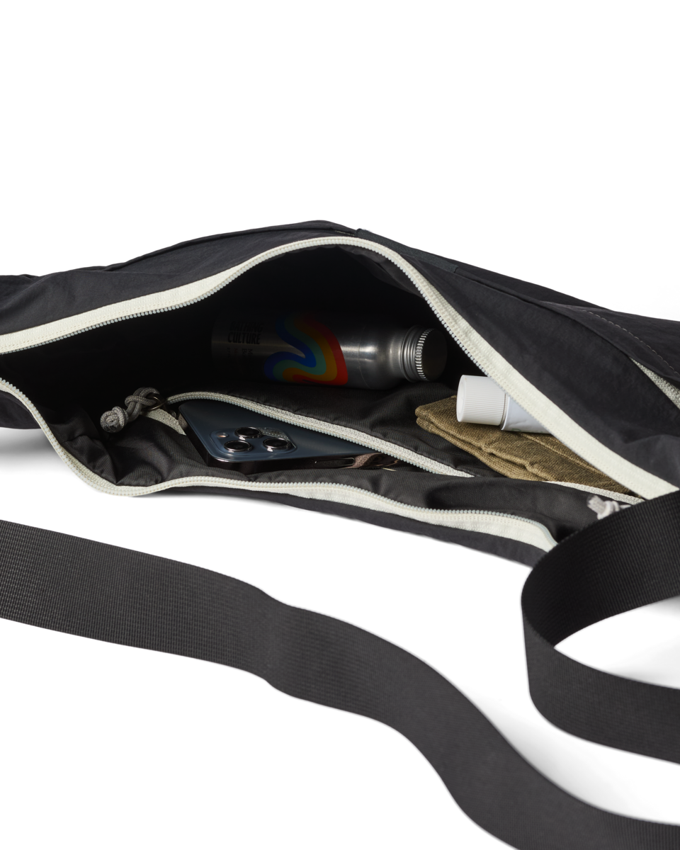 Empacable 6L Crescent Bag